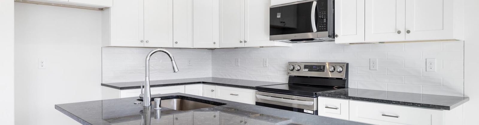 Grapevine Ct, West Richland, Washington 99353, 3 Bedrooms Bedrooms, 0 ,3 BathroomsBathrooms,Condos/townhomes,For Sale,Grapevine Ct,0,290418