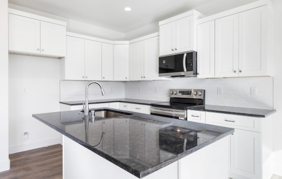 Condos/townhomes For Sale