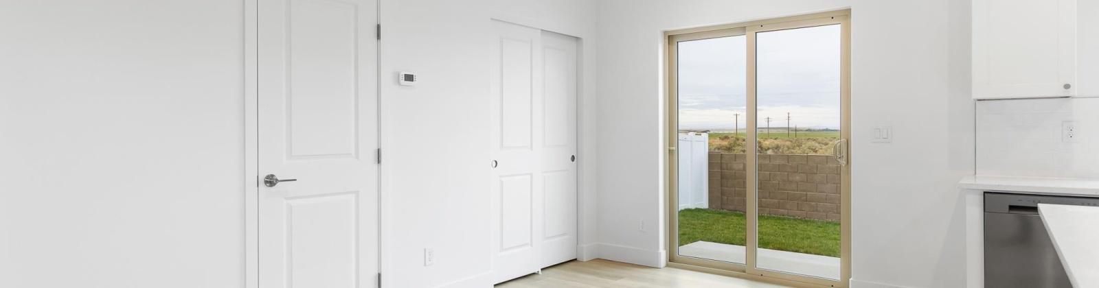 Grapevine Ct, West Richland, Washington 99353, 3 Bedrooms Bedrooms, 0 ,3 BathroomsBathrooms,Condos/townhomes,For Sale,Grapevine Ct,0,290435