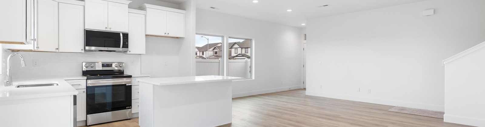 Grapevine Ct, West Richland, Washington 99353, 3 Bedrooms Bedrooms, 0 ,3 BathroomsBathrooms,Condos/townhomes,For Sale,Grapevine Ct,0,290435