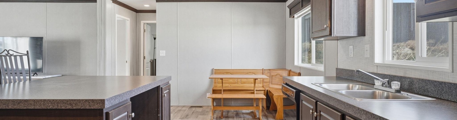 Lonetree Ln., Richland, Washington 99352, 3 Bedrooms Bedrooms, 0 ,2 BathroomsBathrooms,Manufactured Homes,For Sale,Lonetree Ln.,0,290440