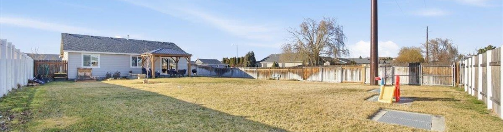 Clydesdale Ln, Pasco, Washington 99301, 3 Bedrooms Bedrooms, 0 ,2 BathroomsBathrooms,Houses,For Sale,Clydesdale Ln,0,290438