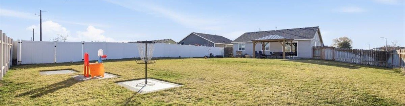 Clydesdale Ln, Pasco, Washington 99301, 3 Bedrooms Bedrooms, 0 ,2 BathroomsBathrooms,Houses,For Sale,Clydesdale Ln,0,290438