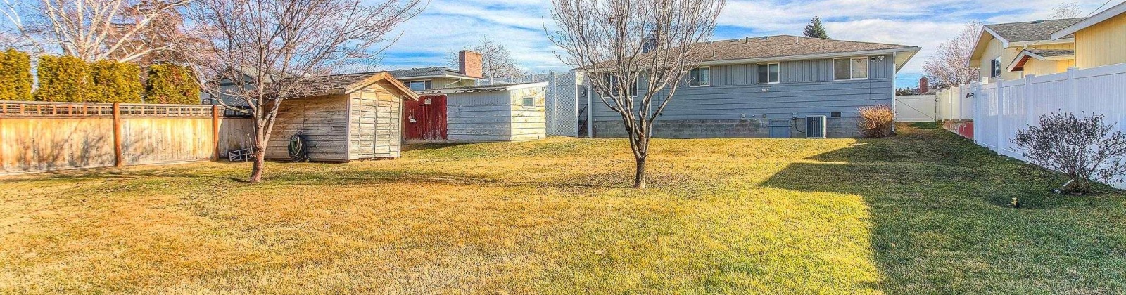 47th Avenue, Yakima, Washington 98908, 3 Bedrooms Bedrooms, 0 ,2 BathroomsBathrooms,Houses,For Sale,47th Avenue,0,290450
