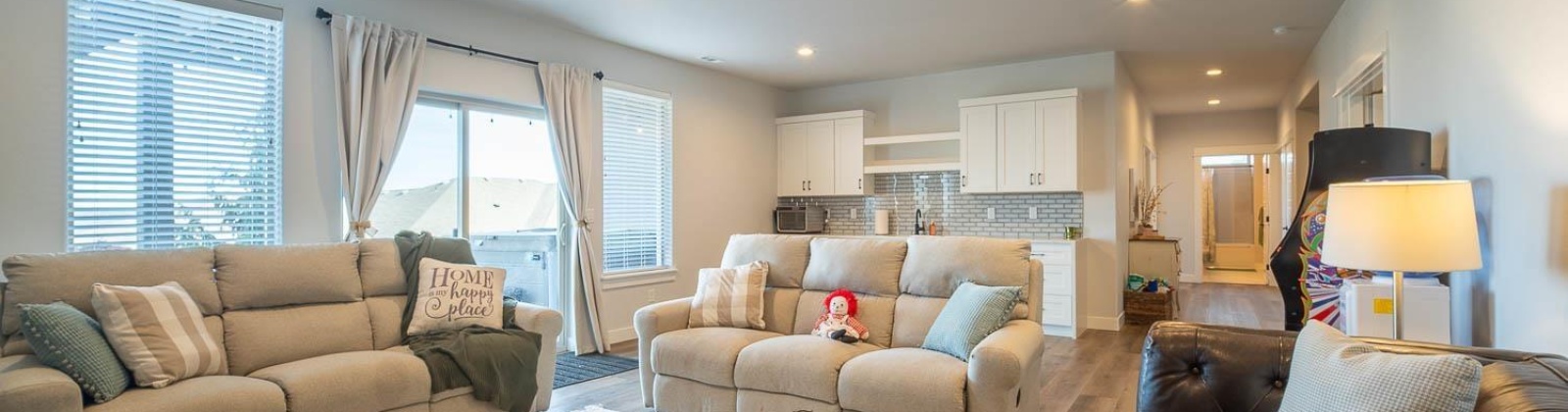 Ithaca Street, West Richland, Washington 99353, 6 Bedrooms Bedrooms, 0 ,4 BathroomsBathrooms,Houses,For Sale,Ithaca Street,0,290464