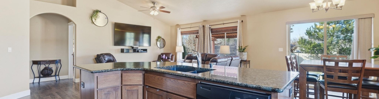 Edison Ct., Kennewick, Washington 99338, 4 Bedrooms Bedrooms, 0 ,3 BathroomsBathrooms,Houses,For Sale,Edison Ct.,0,290467