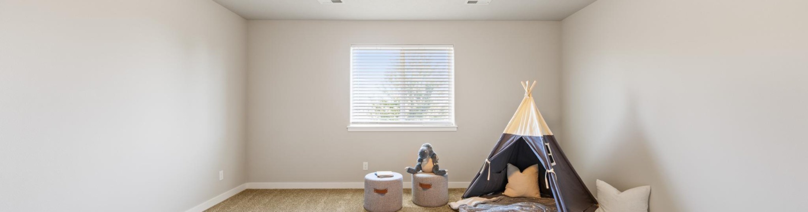 Morris Avenue, Richland, Washington 99352, 5 Bedrooms Bedrooms, 0 ,3 BathroomsBathrooms,Houses,For Rent,Morris Avenue,0,290483