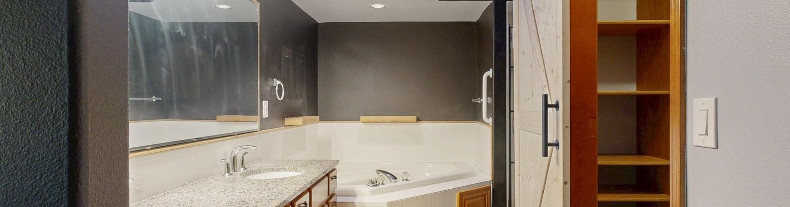 View Meadows Court, Richland, Washington 99352, 4 Bedrooms Bedrooms, 0 ,2 BathroomsBathrooms,Houses,For Sale,View Meadows Court,0,290476