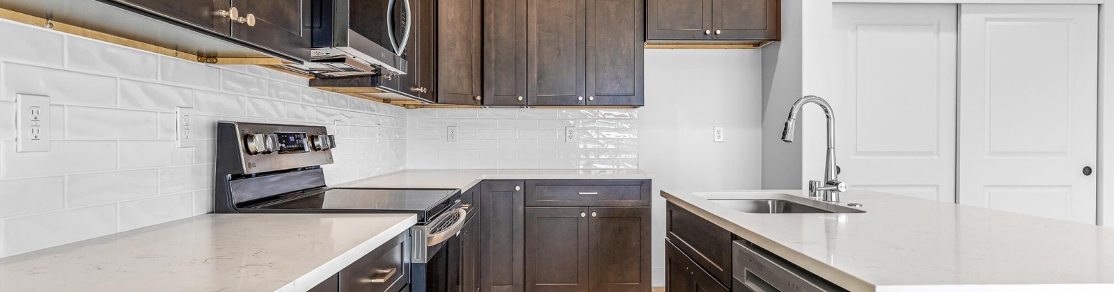 Grapevine Ct, West Richland, Washington 99353, 3 Bedrooms Bedrooms, 0 ,3 BathroomsBathrooms,Condos/townhomes,For Sale,Grapevine Ct,0,290474