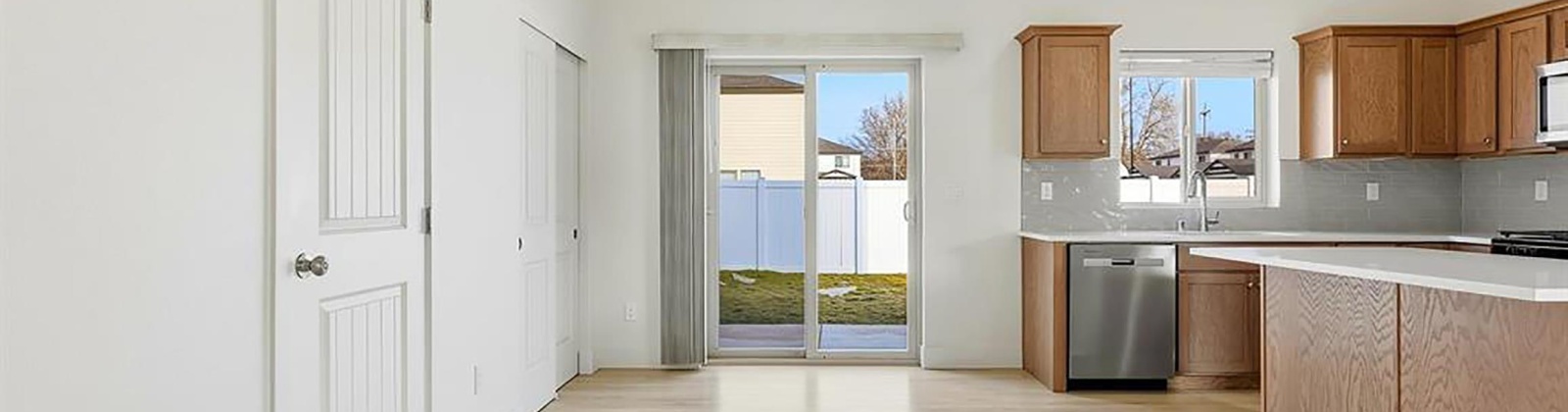 Dradie Place, Pasco, Washington 99301, 3 Bedrooms Bedrooms, 0 ,3 BathroomsBathrooms,Condos/townhomes,For Sale,Dradie Place,0,290475