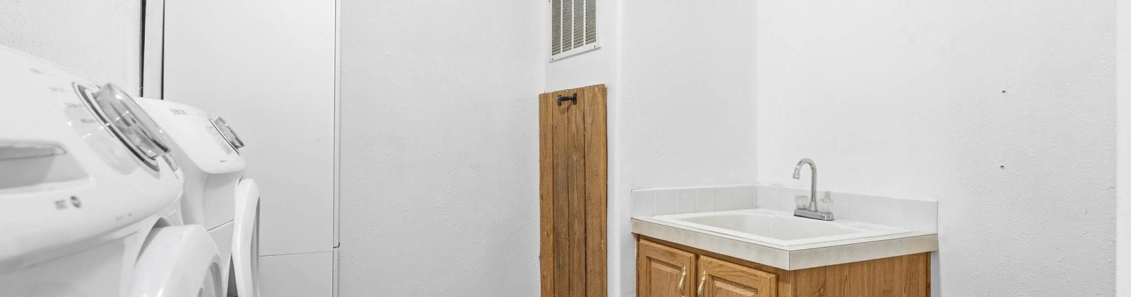 Lakeview Dr, Burbank, Washington 99323, 3 Bedrooms Bedrooms, 0 ,2 BathroomsBathrooms,Manufactured Homes,For Sale,Lakeview Dr,0,290482