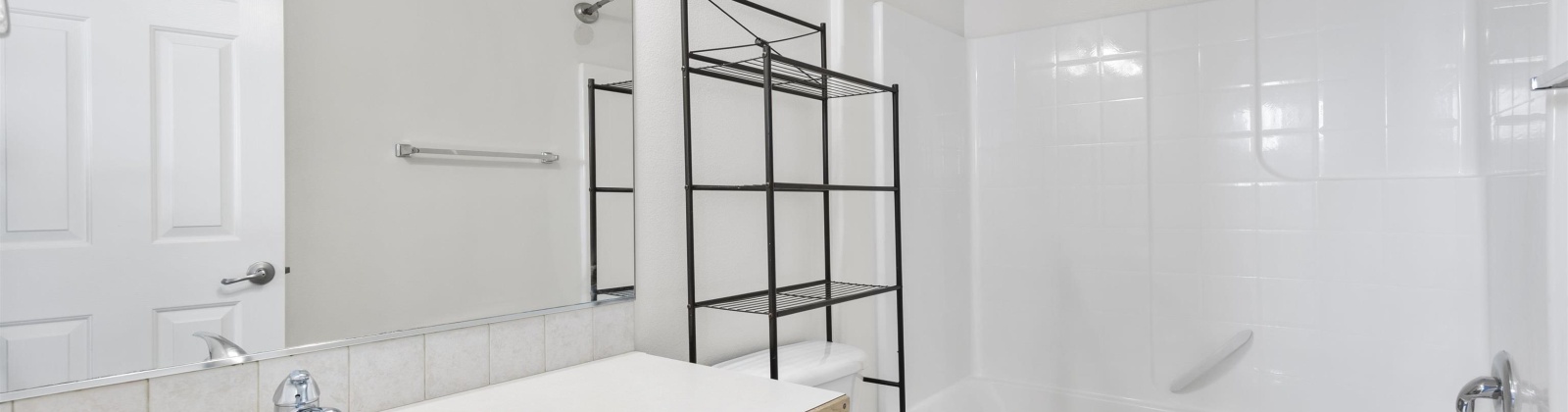 Segovia Drive, Pasco, Washington 99301, 3 Bedrooms Bedrooms, 0 ,3 BathroomsBathrooms,Houses,For Sale,Segovia Drive,0,290481