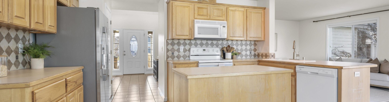 Segovia Drive, Pasco, Washington 99301, 3 Bedrooms Bedrooms, 0 ,3 BathroomsBathrooms,Houses,For Sale,Segovia Drive,0,290481