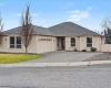 Riverbend, Richland, Washington 99353, 4 Bedrooms Bedrooms, 0 ,2 BathroomsBathrooms,Houses,For Sale,Riverbend,0,290509
