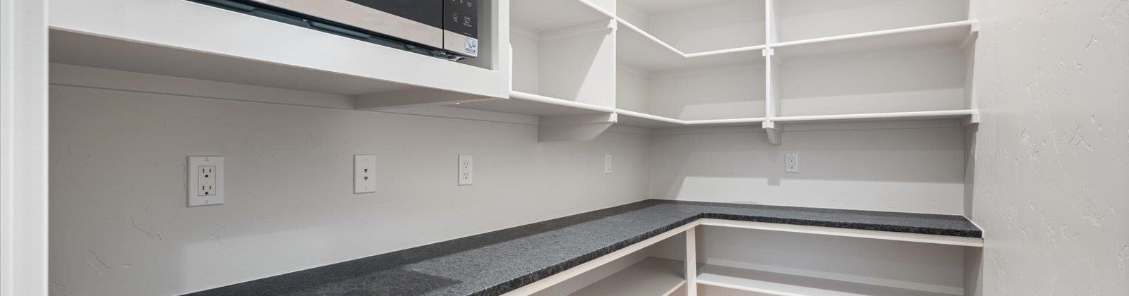 Waterhill, Richland, Washington 99352, 5 Bedrooms Bedrooms, 0 ,4 BathroomsBathrooms,Houses,For Sale,Waterhill,0,290499