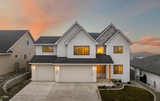 Waterhill, Richland, Washington 99352, 5 Bedrooms Bedrooms, 0 ,4 BathroomsBathrooms,Houses,For Sale,Waterhill,0,290499