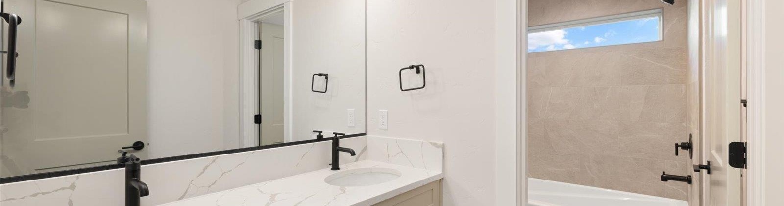 Waterhill, Richland, Washington 99352, 5 Bedrooms Bedrooms, 0 ,4 BathroomsBathrooms,Houses,For Sale,Waterhill,0,290499