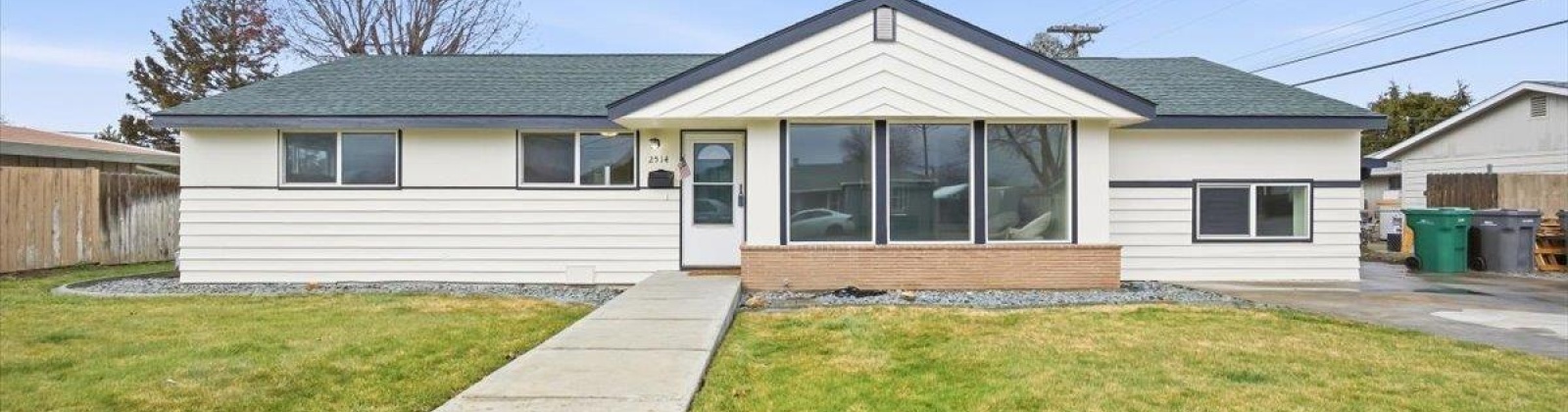 Clearwater, Kennewick, Washington 99336, 5 Bedrooms Bedrooms, 0 ,1 BathroomBathrooms,Houses,For Sale,Clearwater,0,290533