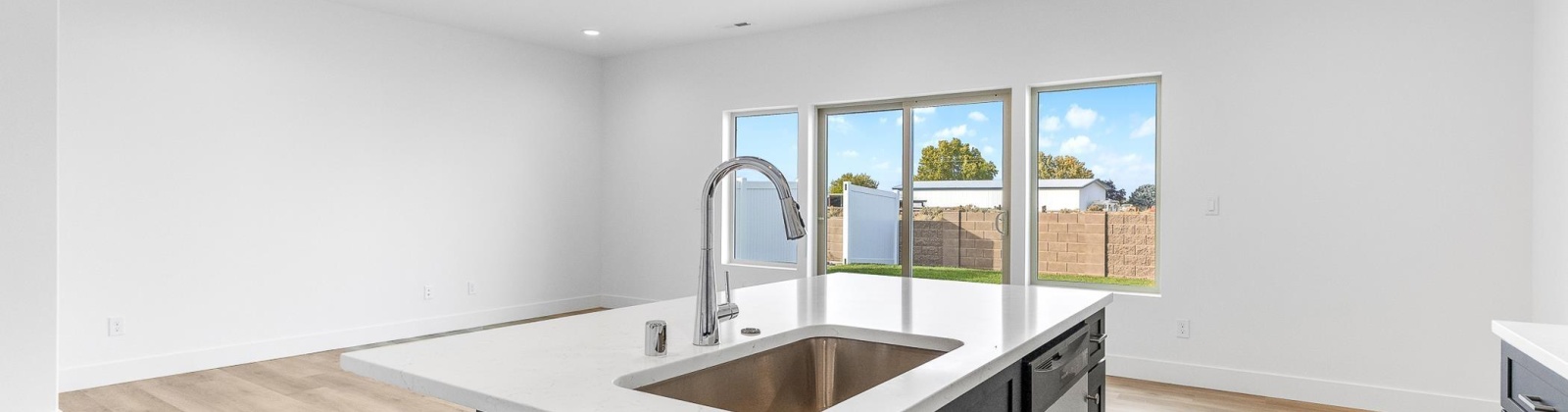 Grapevine Ct, West Richland, Washington 99353, 3 Bedrooms Bedrooms, 0 ,3 BathroomsBathrooms,Condos/townhomes,For Sale,Grapevine Ct,0,290539