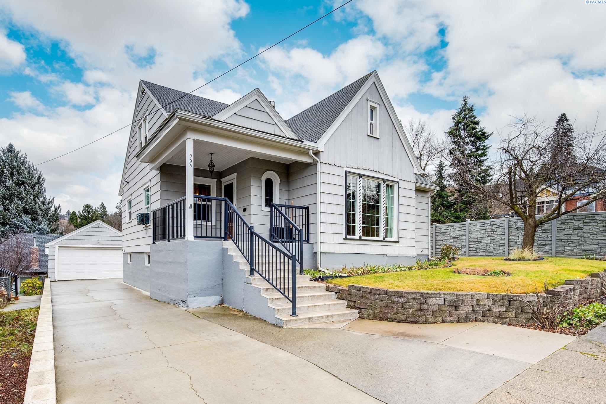 East St., Colfax, Washington 99111, 3 Bedrooms Bedrooms, 0 ,2 BathroomsBathrooms,Houses,For Sale,East St.,0,290536