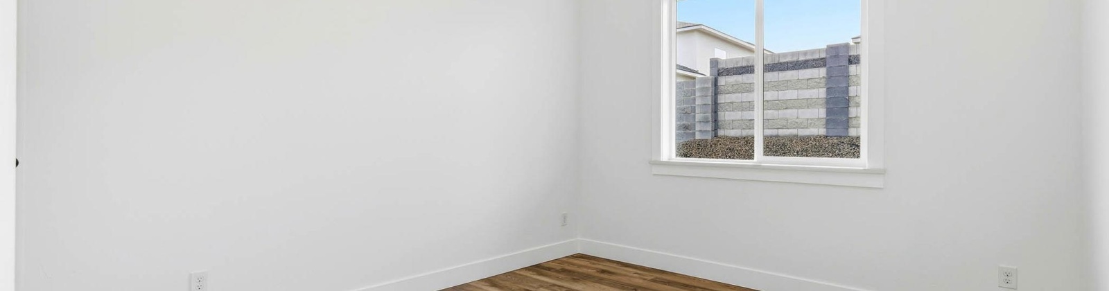 34th Pl, Kennewick, Washington 99338, 4 Bedrooms Bedrooms, 0 ,2 BathroomsBathrooms,Houses,For Sale,34th Pl,0,290543