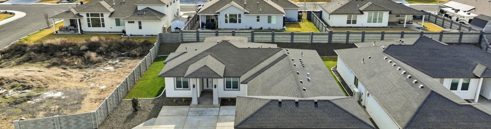 34th Pl, Kennewick, Washington 99338, 4 Bedrooms Bedrooms, 0 ,2 BathroomsBathrooms,Houses,For Sale,34th Pl,0,290543