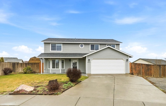 Auburn Pl, Kennewick, Washington 99337, 4 Bedrooms Bedrooms, 0 ,3 BathroomsBathrooms,Houses,For Sale,Auburn Pl,0,290558