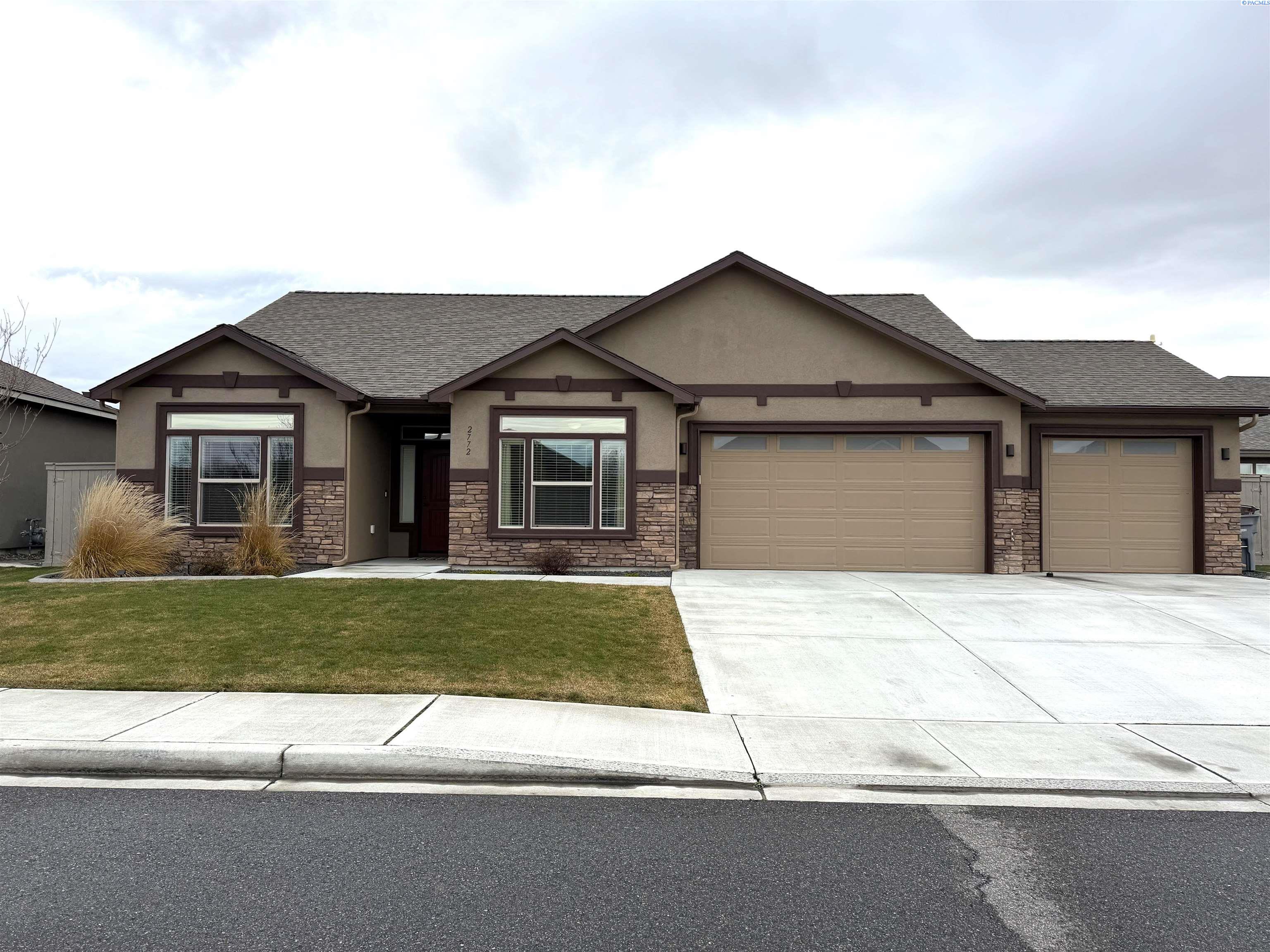 Grayhawk Loop, Richland, Washington 99354, 3 Bedrooms Bedrooms, 0 ,2 BathroomsBathrooms,Houses,For Sale,Grayhawk Loop,0,290579