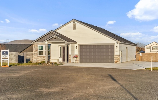 River Crest Pl., Plymouth, Washington 99346, 3 Bedrooms Bedrooms, 0 ,2 BathroomsBathrooms,Houses,For Sale,River Crest Pl.,0,290577