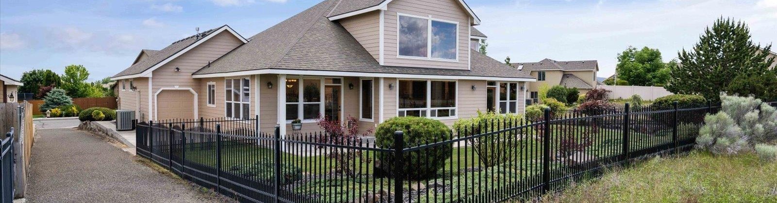 Redrock Ridge Loop, Richland, Washington 99354, 4 Bedrooms Bedrooms, 0 ,3 BathroomsBathrooms,Houses,For Sale,Redrock Ridge Loop,0,290566