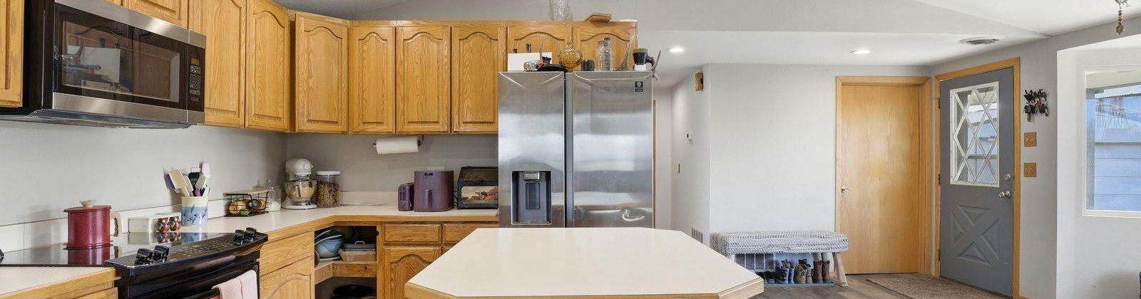 Riverside Road, Yakima, Washington 98901, 3 Bedrooms Bedrooms, 0 ,2 BathroomsBathrooms,Houses,For Sale,Riverside Road,0,290591