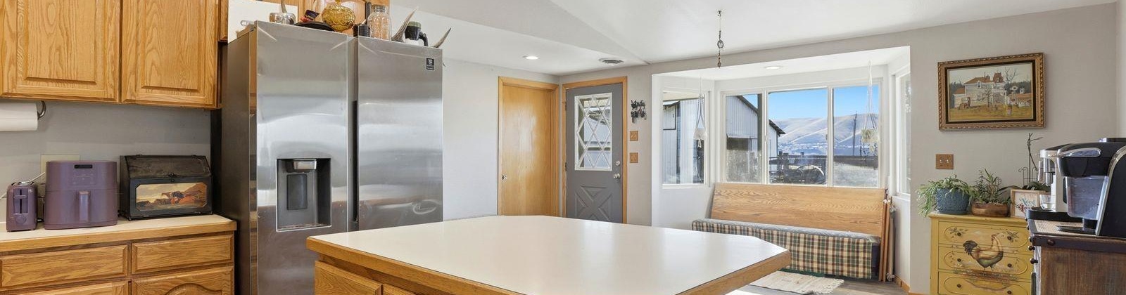 Riverside Road, Yakima, Washington 98901, 3 Bedrooms Bedrooms, 0 ,2 BathroomsBathrooms,Houses,For Sale,Riverside Road,0,290591