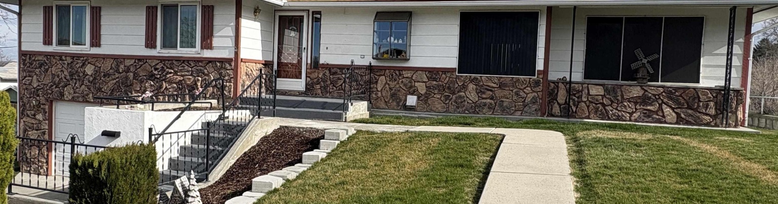 Volland St., Kennewick, Washington 99336, 3 Bedrooms Bedrooms, 0 ,3 BathroomsBathrooms,Houses,For Sale,Volland St.,0,290587