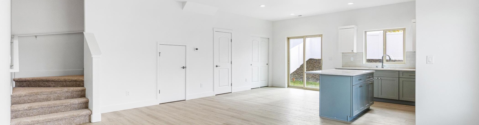 Grapevine Ct, West Richland, Washington 99353, 3 Bedrooms Bedrooms, 0 ,3 BathroomsBathrooms,Condos/townhomes,For Sale,Grapevine Ct,0,290582