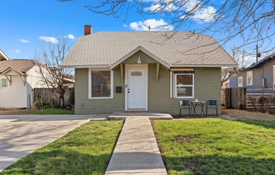 6th St, Sunnyside, Washington 98944, 2 Bedrooms Bedrooms, 0 ,1 BathroomBathrooms,Houses,For Sale,6th St,0,290601