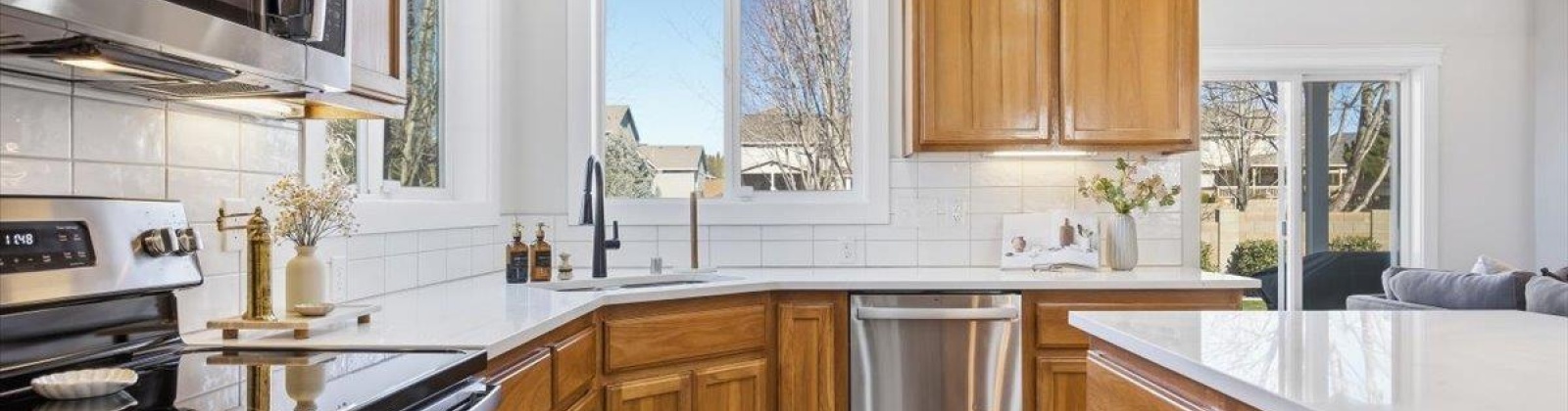 4th Pl, Kennewick, Washington 99336, 4 Bedrooms Bedrooms, 0 ,3 BathroomsBathrooms,Houses,For Sale,4th Pl,0,290617