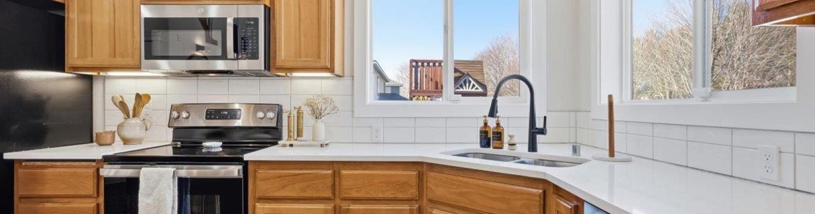 4th Pl, Kennewick, Washington 99336, 4 Bedrooms Bedrooms, 0 ,3 BathroomsBathrooms,Houses,For Sale,4th Pl,0,290617