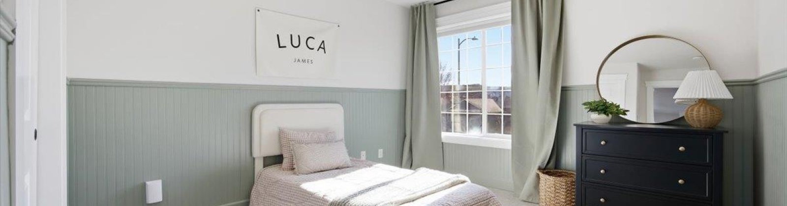 4th Pl, Kennewick, Washington 99336, 4 Bedrooms Bedrooms, 0 ,3 BathroomsBathrooms,Houses,For Sale,4th Pl,0,290617