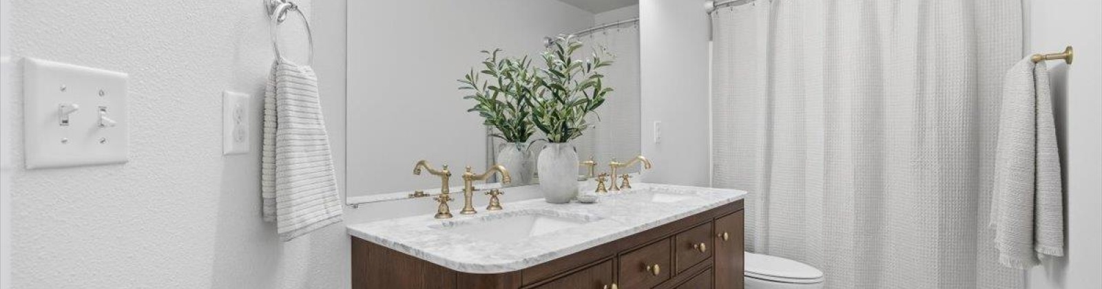 4th Pl, Kennewick, Washington 99336, 4 Bedrooms Bedrooms, 0 ,3 BathroomsBathrooms,Houses,For Sale,4th Pl,0,290617