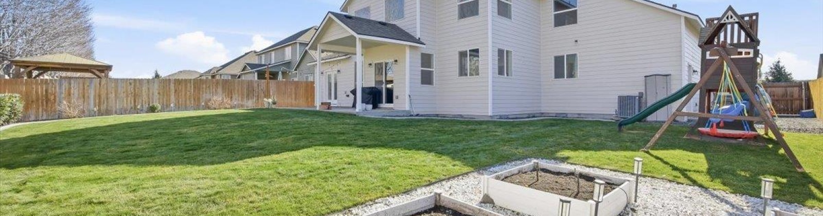 4th Pl, Kennewick, Washington 99336, 4 Bedrooms Bedrooms, 0 ,3 BathroomsBathrooms,Houses,For Sale,4th Pl,0,290617