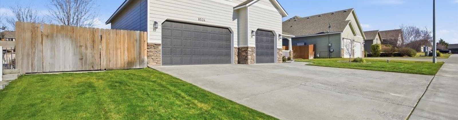 4th Pl, Kennewick, Washington 99336, 4 Bedrooms Bedrooms, 0 ,3 BathroomsBathrooms,Houses,For Sale,4th Pl,0,290617