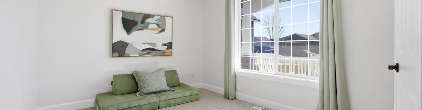 4th Pl, Kennewick, Washington 99336, 4 Bedrooms Bedrooms, 0 ,3 BathroomsBathrooms,Houses,For Sale,4th Pl,0,290617