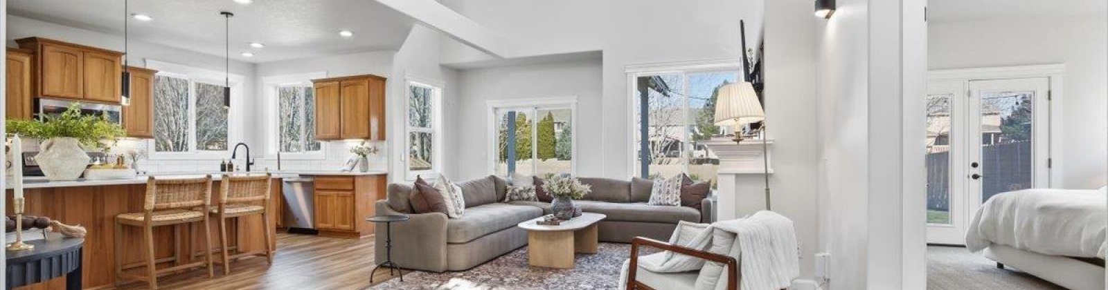 4th Pl, Kennewick, Washington 99336, 4 Bedrooms Bedrooms, 0 ,3 BathroomsBathrooms,Houses,For Sale,4th Pl,0,290617