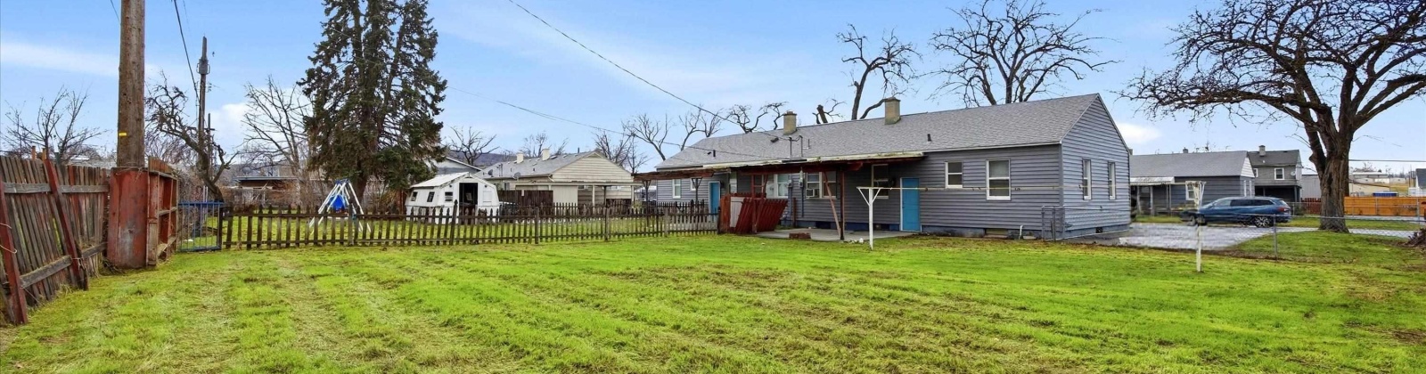 Douglass Ave, Richland, Washington 99352, 5 Bedrooms Bedrooms, 0 ,2 BathroomsBathrooms,Multi-family,For Sale,Douglass Ave,0,290638