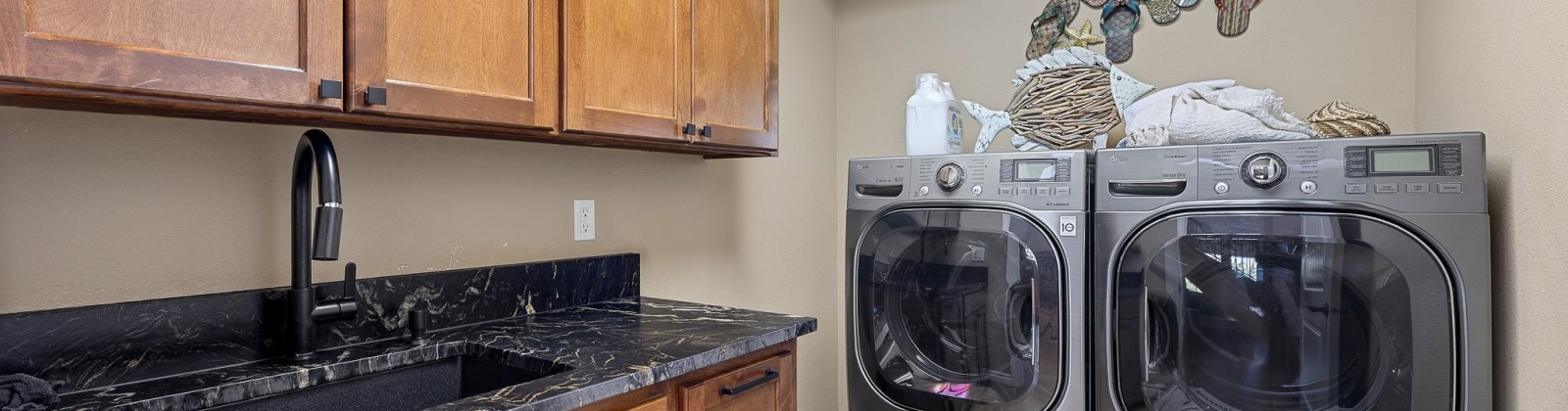 43rd Avenue, Kennewick, Washington 99337, 3 Bedrooms Bedrooms, 0 ,4 BathroomsBathrooms,Houses,For Sale,43rd Avenue,0,290635