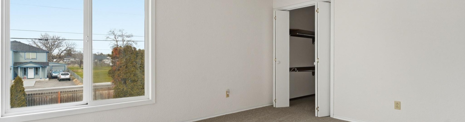 Irving, Pasco, Washington 99301, 4 Bedrooms Bedrooms, 0 ,3 BathroomsBathrooms,Houses,For Sale,Irving,0,290627