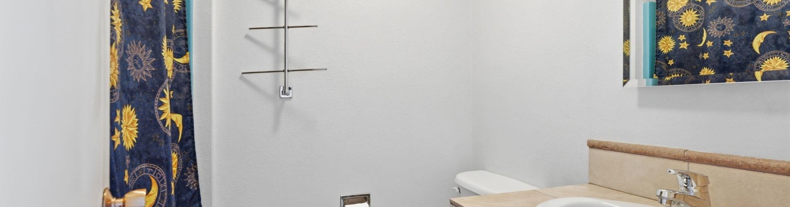 Irving, Pasco, Washington 99301, 4 Bedrooms Bedrooms, 0 ,3 BathroomsBathrooms,Houses,For Sale,Irving,0,290627