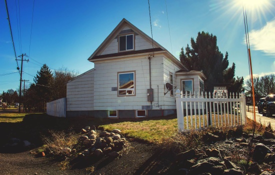 D Street, Endicott, Washington 99125, 3 Bedrooms Bedrooms, 0 ,1 BathroomBathrooms,Houses,For Sale,D Street,0,290658