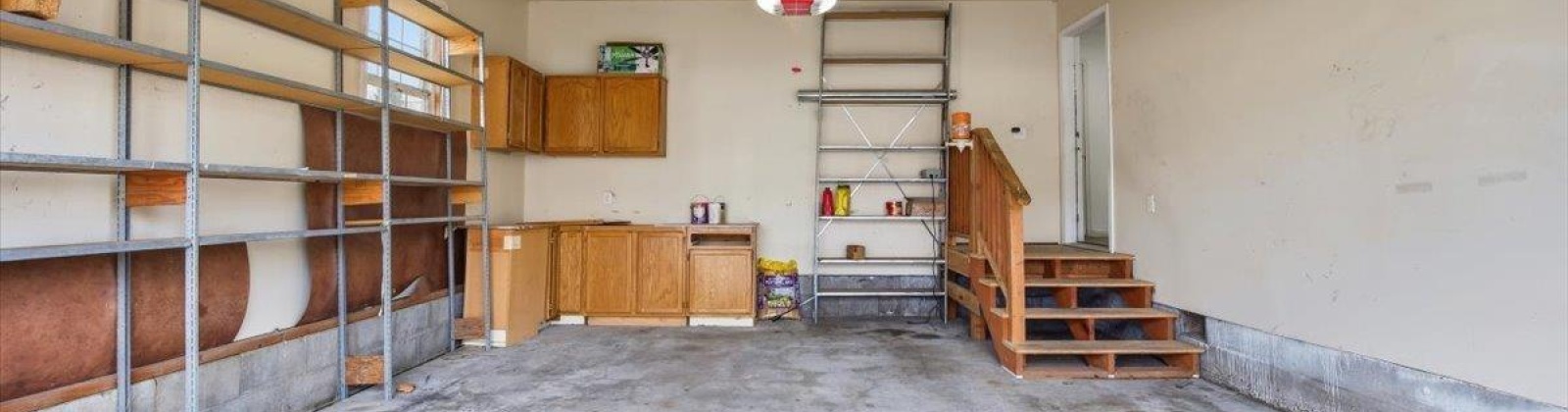 4th Pl, Kennewick, Washington 99336, 3 Bedrooms Bedrooms, 0 ,2 BathroomsBathrooms,Houses,For Sale,4th Pl,0,290676