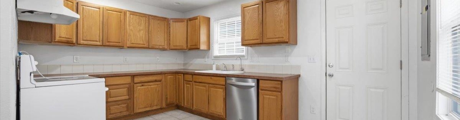 4th Pl, Kennewick, Washington 99336, 3 Bedrooms Bedrooms, 0 ,2 BathroomsBathrooms,Houses,For Sale,4th Pl,0,290676